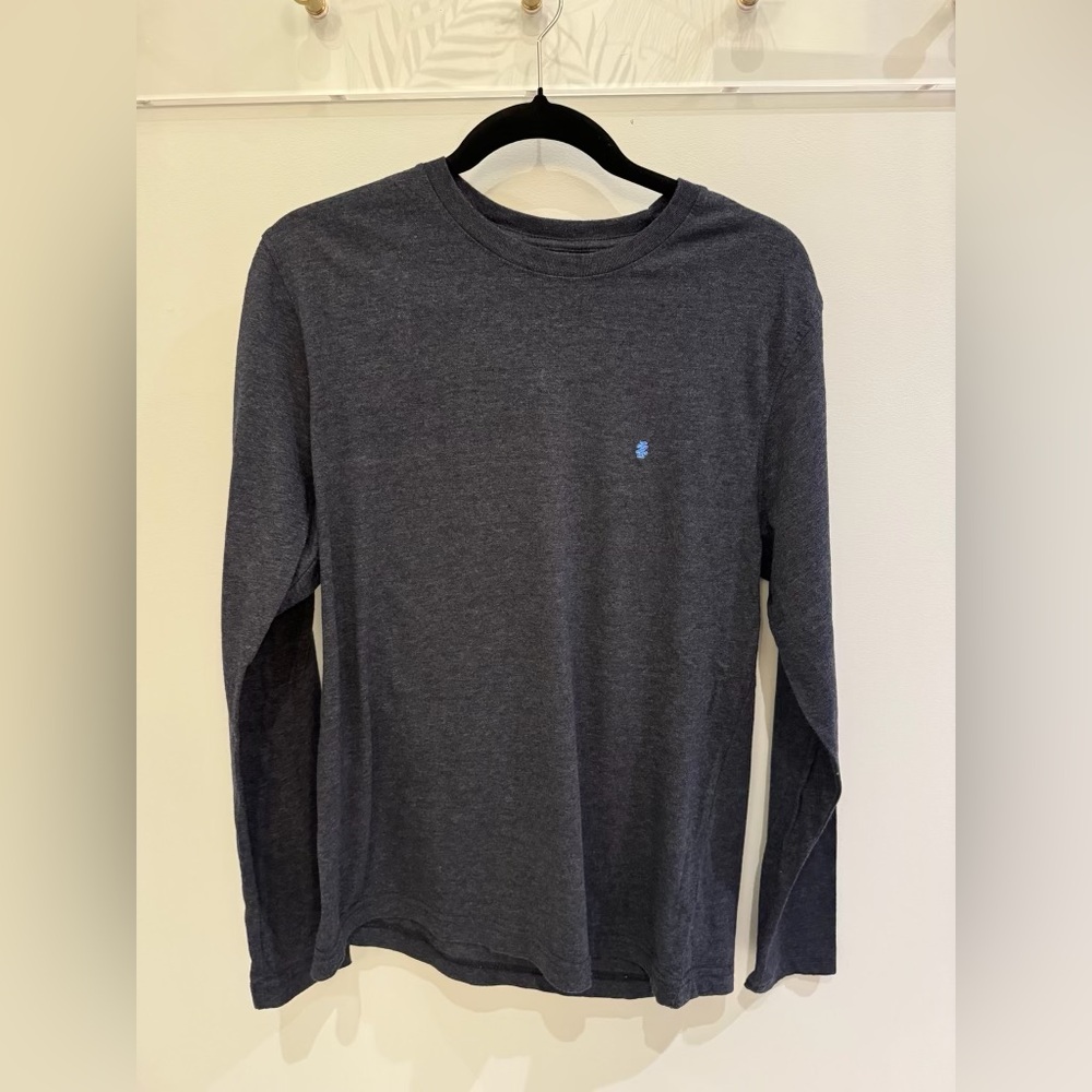Izod navy blue long sleeve t-shirt